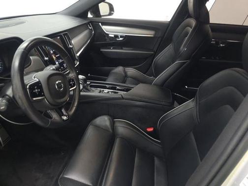 2020 Volvo S90 T6 R-Design