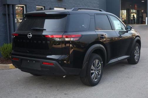 2025 Nissan Pathfinder SV 4WD