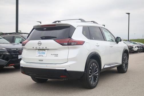 Everest White Pearl Tricoat 2026 Nissan Rogue Platinum