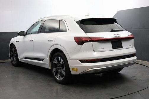 2022 Audi e-tron Premium