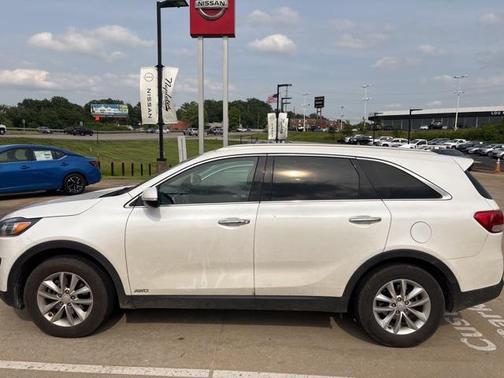 2017 Kia Sorento LX