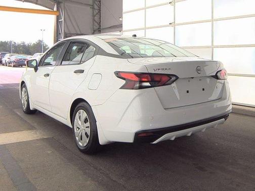 2023 Nissan Versa 1.6 S