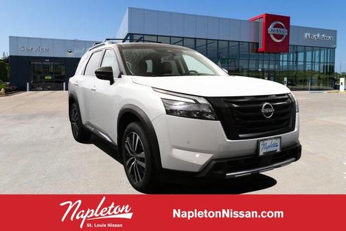 2025 Nissan Pathfinder Platinum 4WD