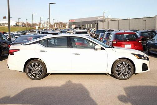 2025 Nissan Altima 2.5 SL