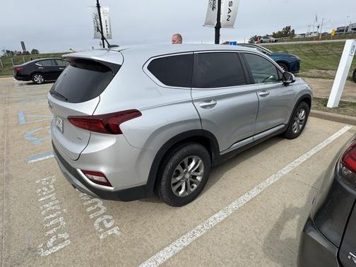 2019 Hyundai SANTA FE SE 2.4