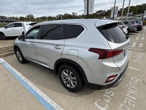 2019 Hyundai SANTA FE SE 2.4