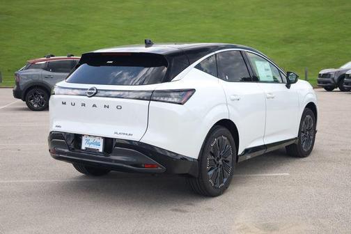 Everest White Pearl/Black 2026 Nissan Murano Platinum