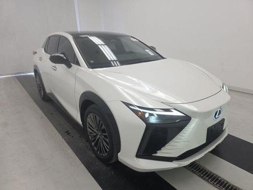 2023 Lexus RZ 450e Luxury