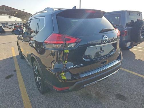 2017 Nissan Rogue SL