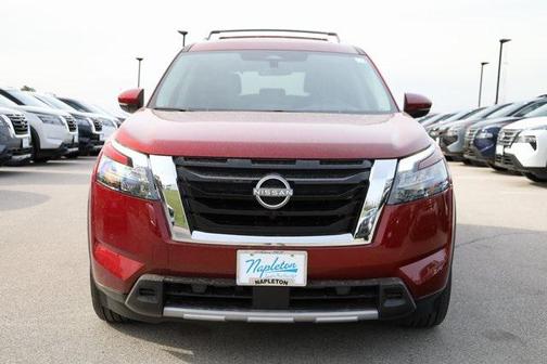 2025 Nissan Pathfinder Platinum 4WD