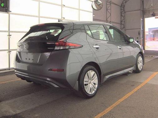 2024 Nissan Leaf S