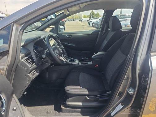 2024 Nissan Leaf S