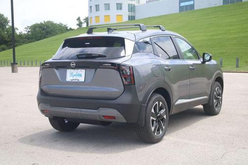 Gun Metallic 2026 Nissan Kicks SV