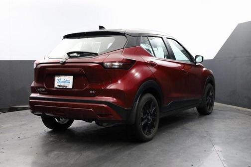 2022 Nissan Kicks SV