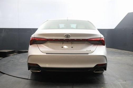 2021 Toyota Avalon XLE