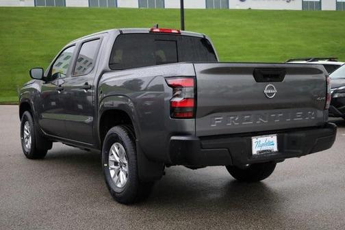 2025 Nissan Frontier S