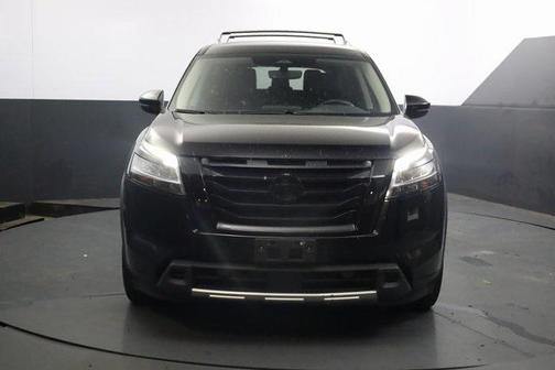 2024 Nissan Pathfinder SL 4WD
