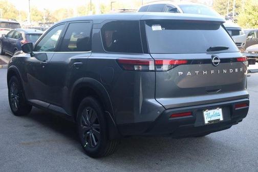 2025 Nissan Pathfinder S FWD