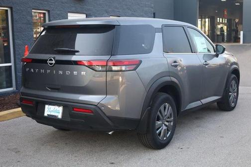 2025 Nissan Pathfinder S FWD