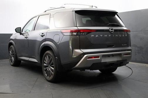 2023 Nissan Pathfinder SL 4WD