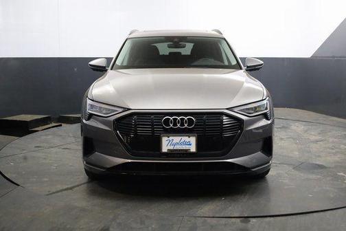 2021 Audi e-tron Premium