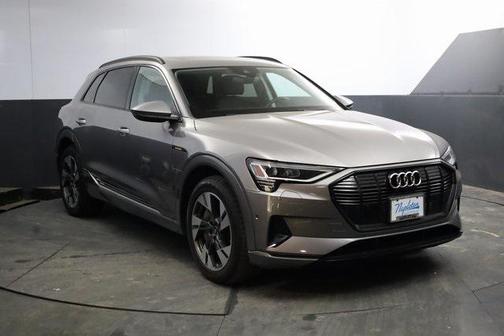 2021 Audi e-tron Premium