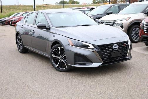 2025 Nissan Altima SR FWD