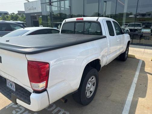 2017 Toyota Tacoma SR