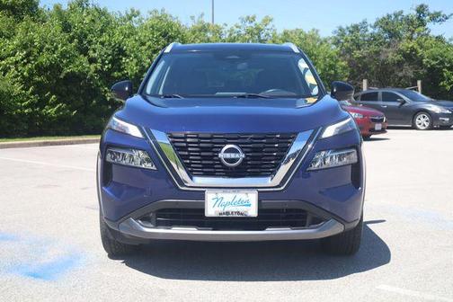 Caspian Blue Metallic/Super Black 2023 Nissan Rogue SL