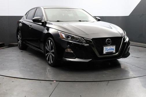 2020 Nissan Altima SR FWD