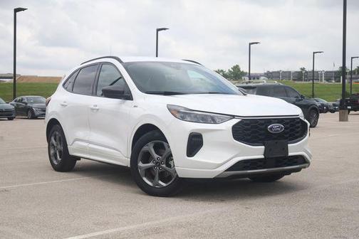 Oxford White 2023 Ford Escape ST-Line