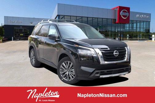 2025 Nissan Pathfinder SL 4WD