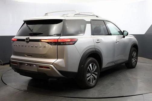 2024 Nissan Pathfinder SL 4WD