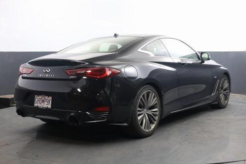 2017 INFINITI Q60 2.0t Premium
