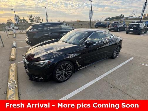 2017 INFINITI Q60 2.0t Premium