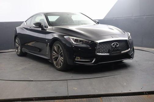 2017 INFINITI Q60 2.0t Premium