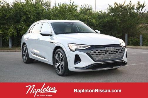 2024 Audi Q8 e-tron Premium Plus