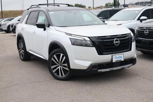 2025 Nissan Pathfinder Platinum 4WD