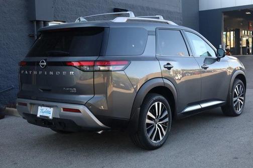 2025 Nissan Pathfinder Platinum 4WD
