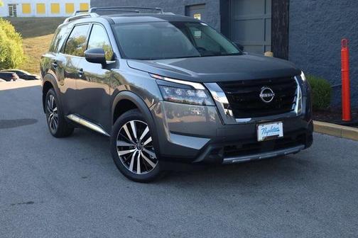2025 Nissan Pathfinder Platinum 4WD