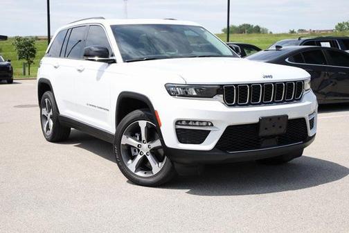 2022 Jeep Grand Cherokee 4xe Base