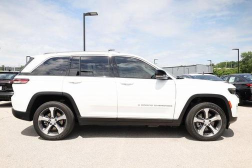2022 Jeep Grand Cherokee 4xe Base