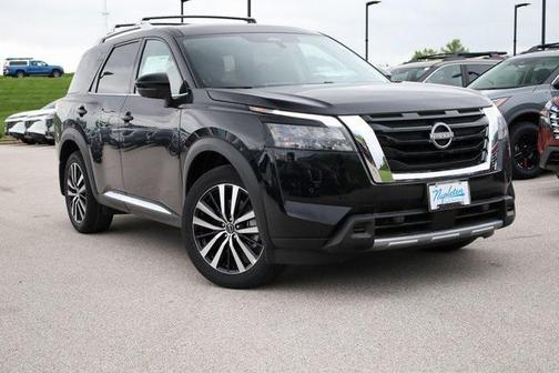 2025 Nissan Pathfinder Platinum 4WD