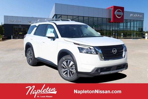 2025 Nissan Pathfinder SL 4WD