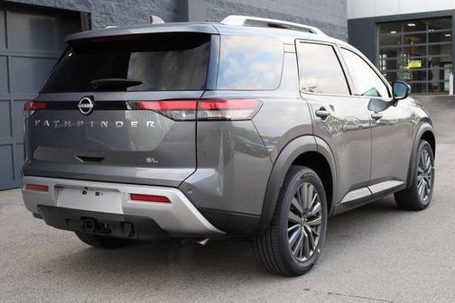 2025 Nissan Pathfinder SL 4WD