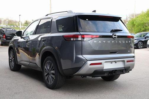 2025 Nissan Pathfinder SL 4WD