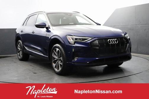 2021 Audi e-tron Premium Plus