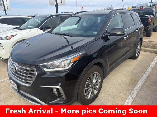 2017 Hyundai SANTA FE SE