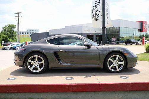 2022 Porsche 718 Cayman T