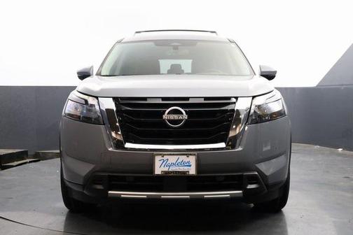2025 Nissan Pathfinder Platinum 4WD